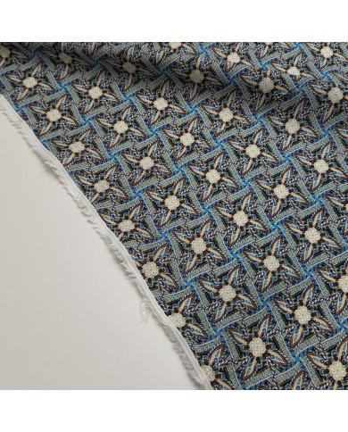 In cu bumbac în model geometric albastru