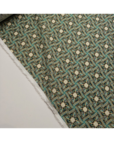 In cu bumbac în model geometric verde mentă