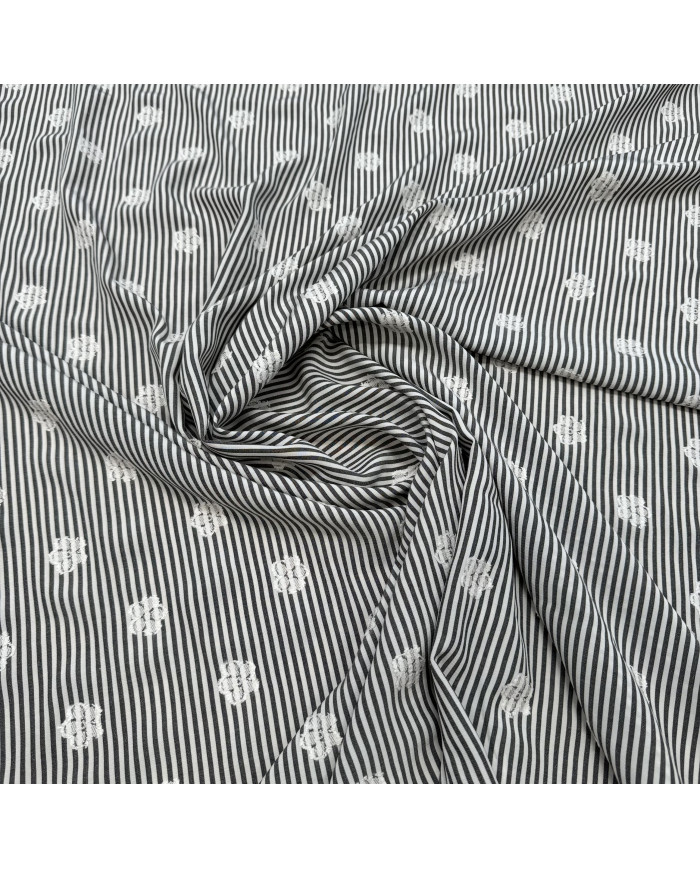 Poplin cu floricele brodate